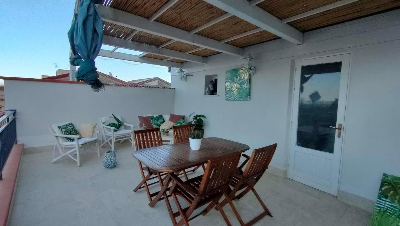Casa Vacanze Gloria Кастелламмаре-дель-Гольфо Екстер'єр фото