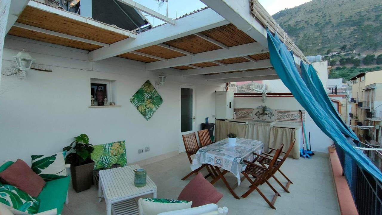 Casa Vacanze Gloria Кастелламмаре-дель-Гольфо Екстер'єр фото